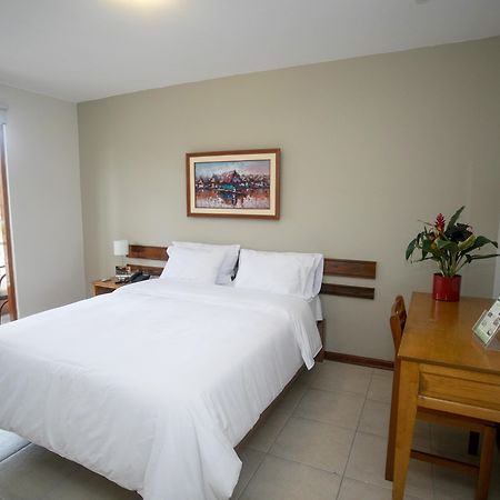 Hotel Acosta Iquitos Eksteriør bilde