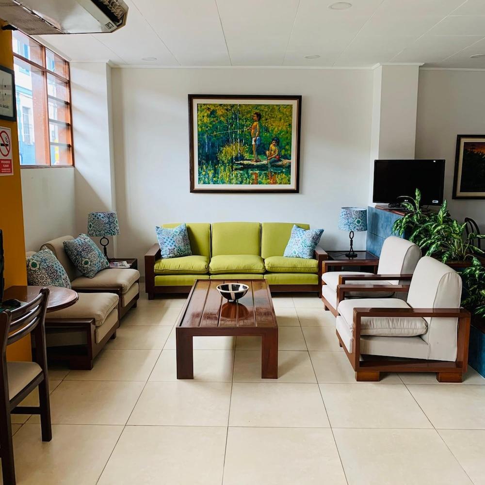 Hotel Acosta Iquitos Eksteriør bilde