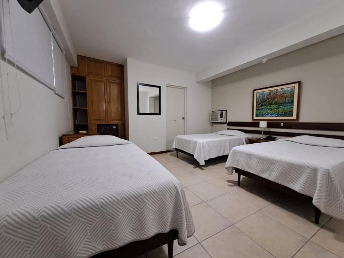 Hotel Acosta Iquitos Eksteriør bilde