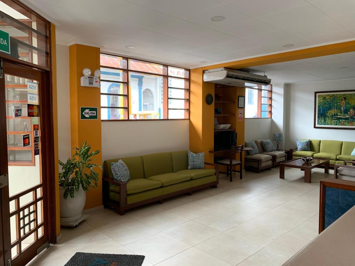 Hotel Acosta Iquitos Eksteriør bilde