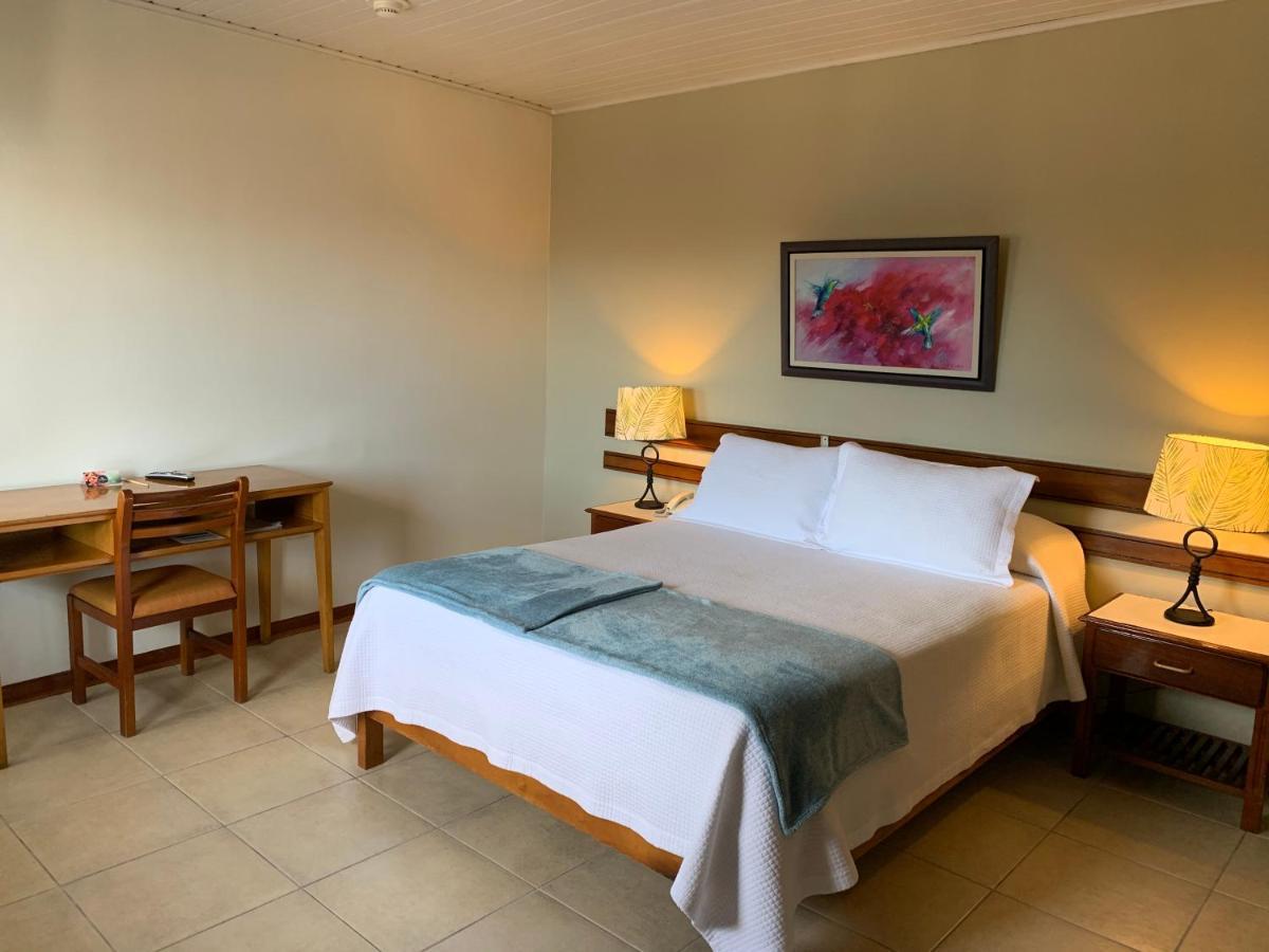 Hotel Acosta Iquitos Eksteriør bilde
