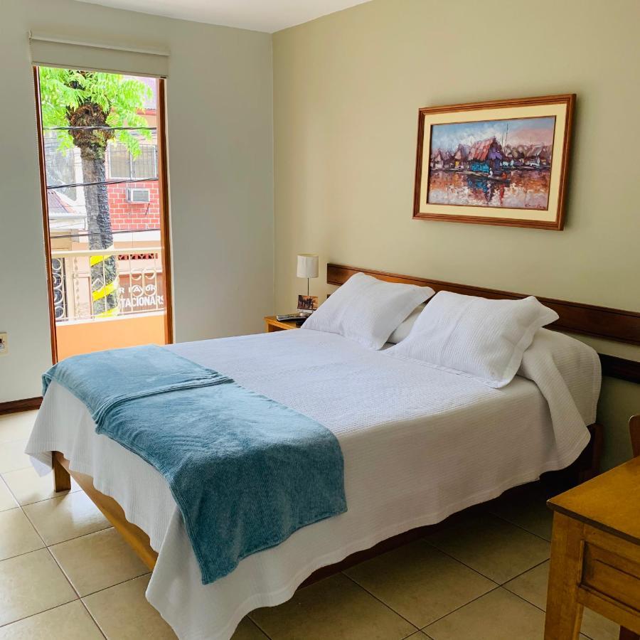 Hotel Acosta Iquitos Eksteriør bilde