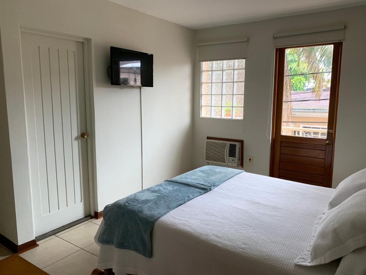 Hotel Acosta Iquitos Eksteriør bilde